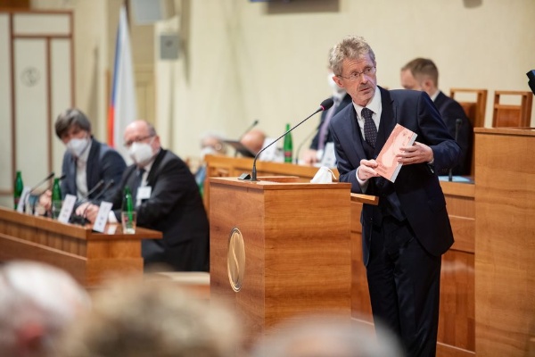 Konference - kniha S. Broučka (1)